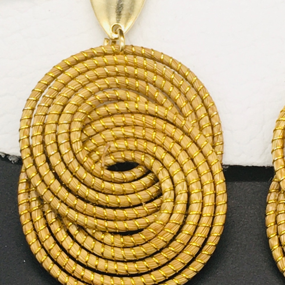Golden grass earrings